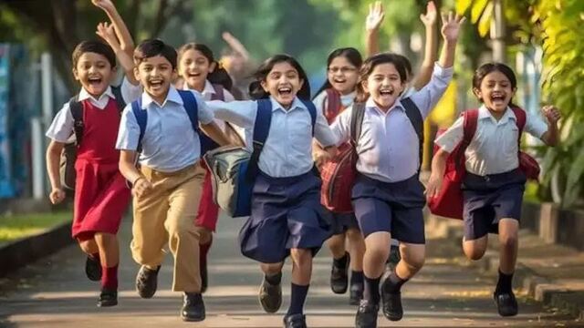 తెలంగాణలో ఒంటిపూట బడులు