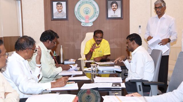 రాయలసీమ అభివృద్ధి వైసీపీకి ఇష్టం లేదు.