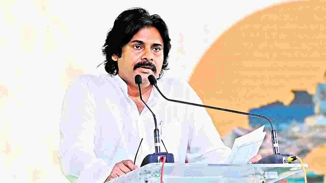 సైబరాబాద్‌తోపాటు దీనికీ చంద్రబాబేనన్న పవన్ కల్యాణ్
