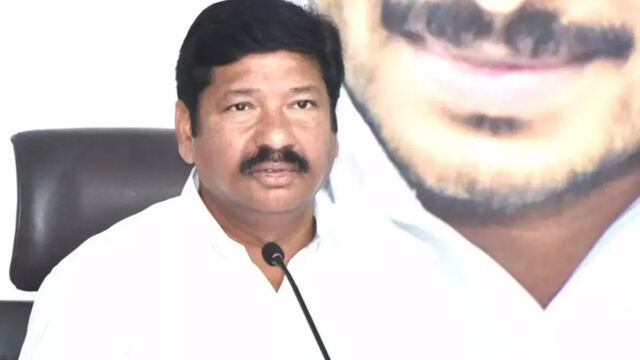 నెక్ట్స్ వికెట్ మాజీ మంత్రి జోగి రమేష్?