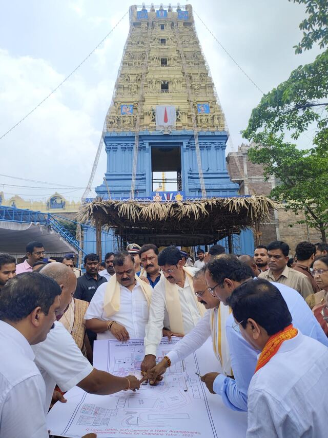 సింహాచలం నరసింహుడి చందనోత్సవంపై సమీక్ష