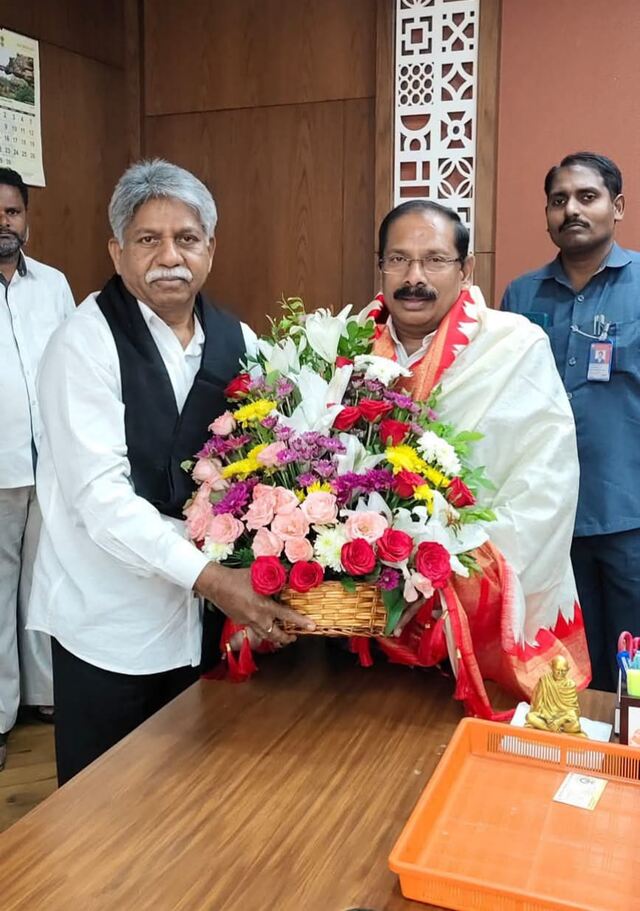 సీఎస్‌ను కలిసిన మందకృష్ణ