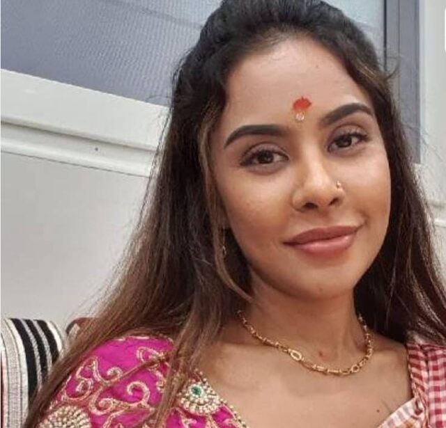 పోలీస్ స్టేషన్‌లో శ్రీరెడ్డి