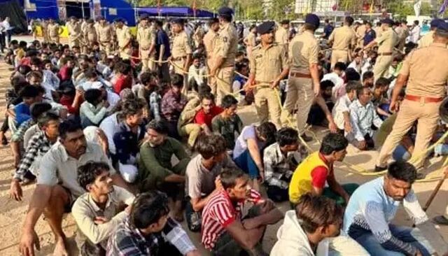 పాకిస్తాన్ కోసం చూస్తే.. బంగ్లాదేశీయులు బయటపడ్డారు!
