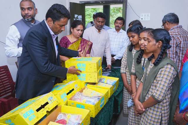 మినీ ల్యాబ్ లు మీ చెంతకే..