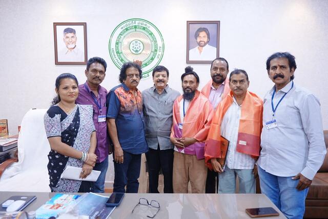 'గ్రహాంతర ప్రేమికుడు' ట్రైలర్ విడుదల
