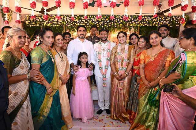 చిల్లపల్లి కుమార్తె నిశ్చితార్థ వేడుకకు హాజరైన లోకేష్