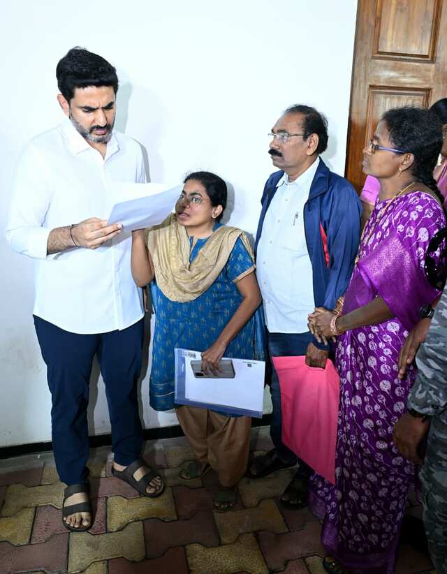 విశాఖలో మంత్రి లోకేష్ 77వ రోజు ప్రజాదర్బార్