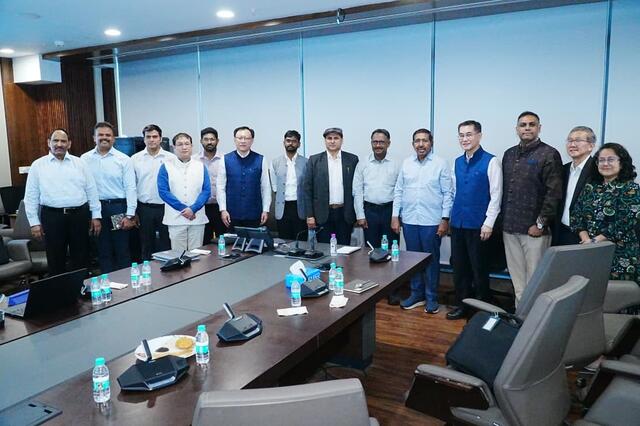 సింగపూర్ ప్రభుత్వంతో మంత్రి నారాయణ సమావేశం