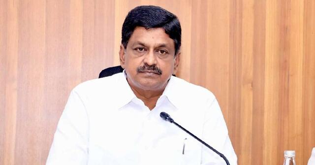 జగన్ భయం విజయసాయిరెడ్డే!
