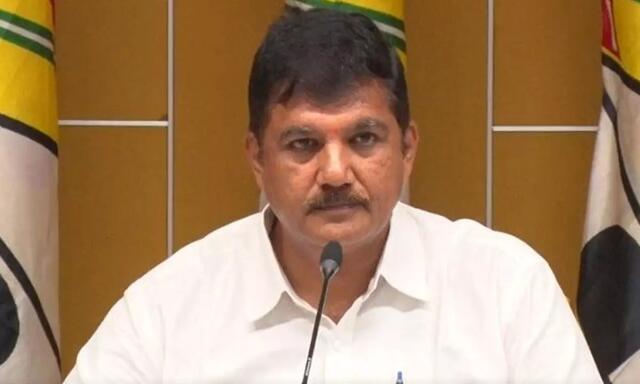 జగన్ కోసం రెచ్చిపోయిన సైకోలు: నరేంద్ర