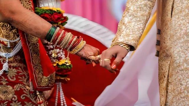 దేశంలో సగానికిపైగా పెళ్లికాని ప్రసాద్‌లే!