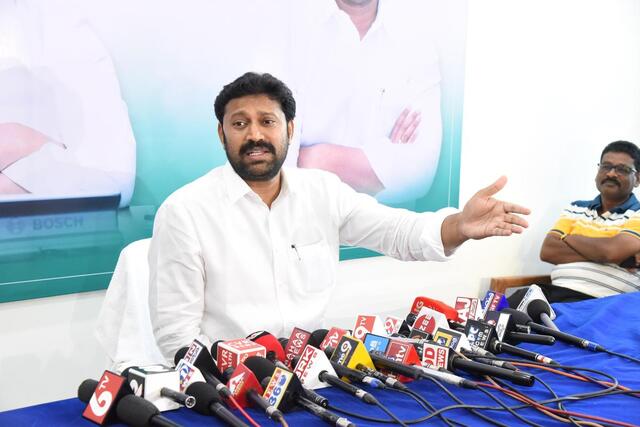 పీపీపీపై ఎంపీ అవినాష్ కీలక వ్యాఖ్యలు