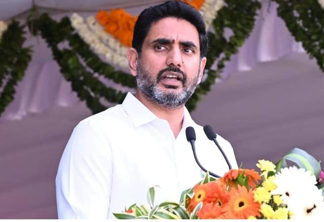 బాబా నన్ను బంగారూ అని పిలిచినట్లుంటుంది