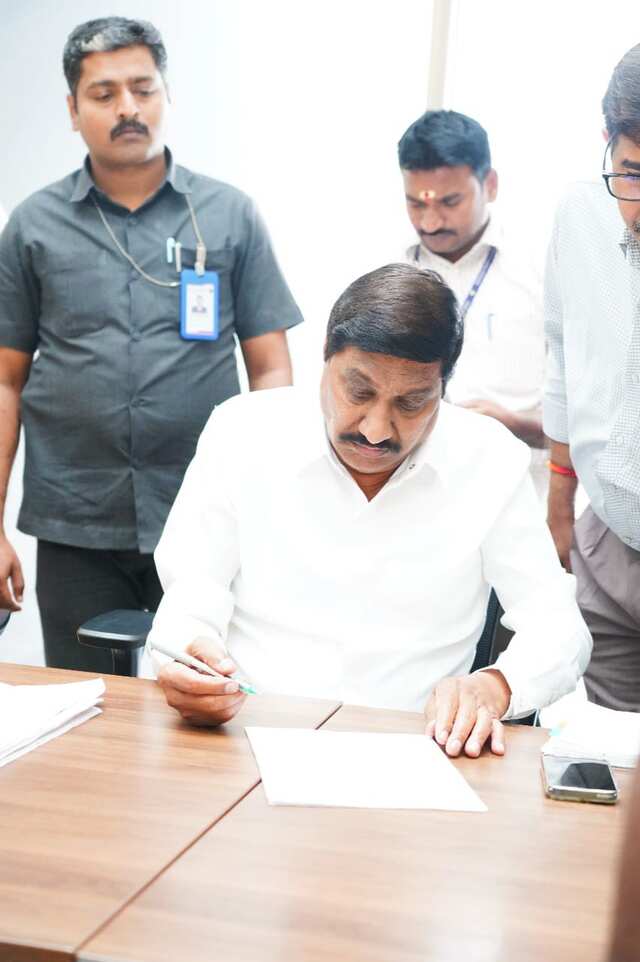 గత ప్రభుత్వ నిర్లక్ష్యం వల్ల ఆర్ అండ్ బీపై రూ.20 వేల కోట్ల భారం