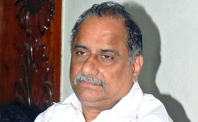 మాజీ మంత్రి ముద్రగడ పద్మనాభంకి అధికారిక లాంఛనాలతో అంత్యక్రియలు