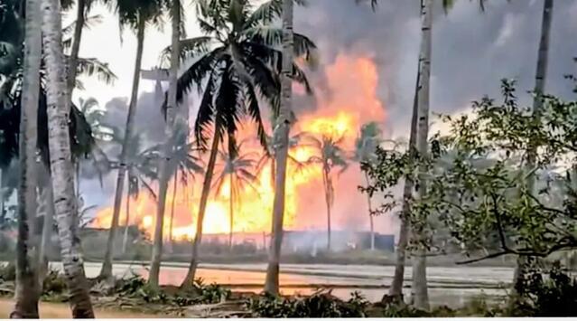 కోనసీమలో గ్యాస్ లీకేజ్.. భయం భయం