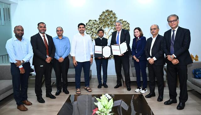 మూడేళ్లలో 4 లక్షల మందికి ఒరాకిల్ ద్వారా శిక్షణ