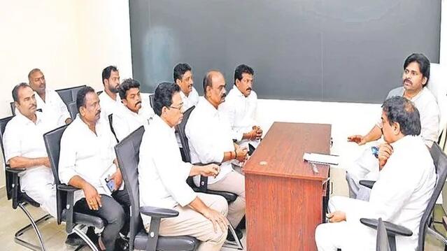 నియోజకవర్గాల్లో సమస్యలపై నివేదిక ఇవ్వండి