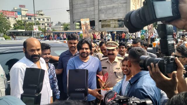 కొత్త లుక్‌లో పవన్ కళ్యాణ్!