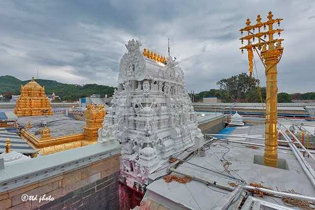 న‌డ‌క‌దారి భ‌క్తుల కోసం ఏడో మైలు వ‌ద్ద పీహెచ్సీ