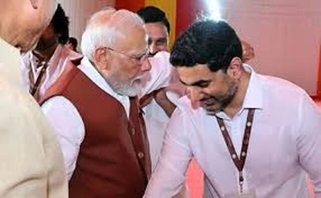 లోకేష్‌ను పదేపదే మెచ్చుకున్న మోదీ