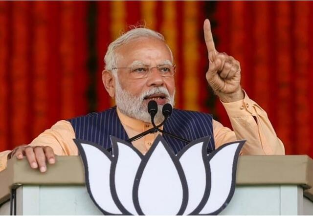 బాంబు దాడి సూత్రధారులకు మోదీ వార్నింగ్
