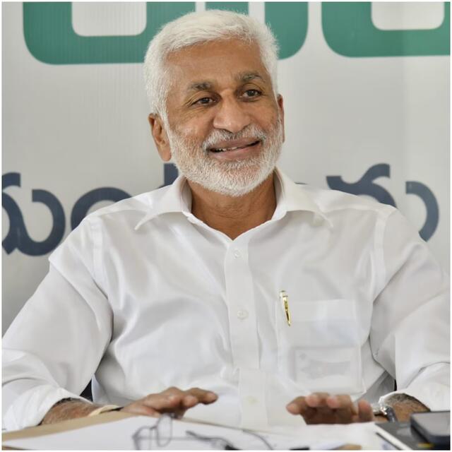 అలా వెళ్లి.. తిరిగి వైసీపీలోకి విజయసాయి?