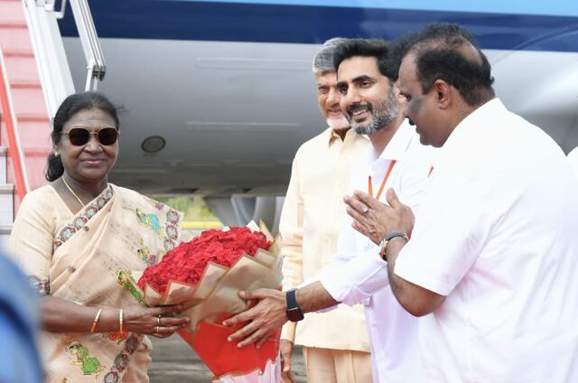 సత్యసాయి శతజయంతి వేడుకల్లో రాష్ట్రపతి ద్రౌపది ముర్ము