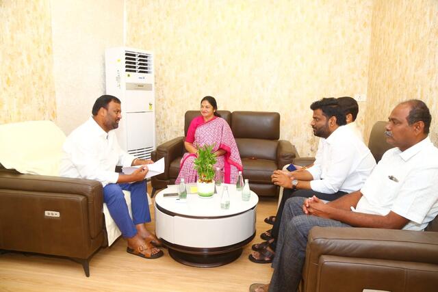 కోవూరులో స్పోర్ట్స్ కాంప్లెక్స్