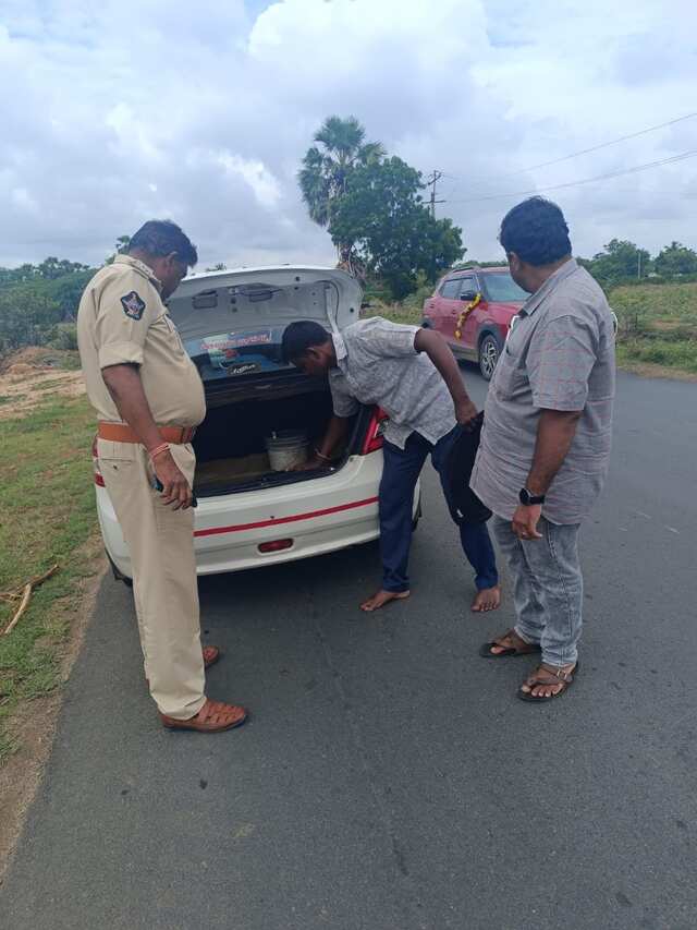 పులివెందుల ఉప ఎన్నిక.. రంగలోకి పోలీస్!
