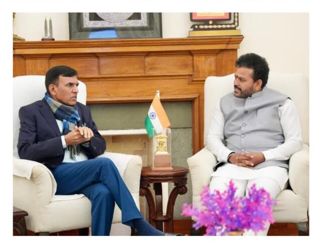 మన్సుఖ్ మాండవీయతో రామ్మోహన్ నాయుడు భేటీ