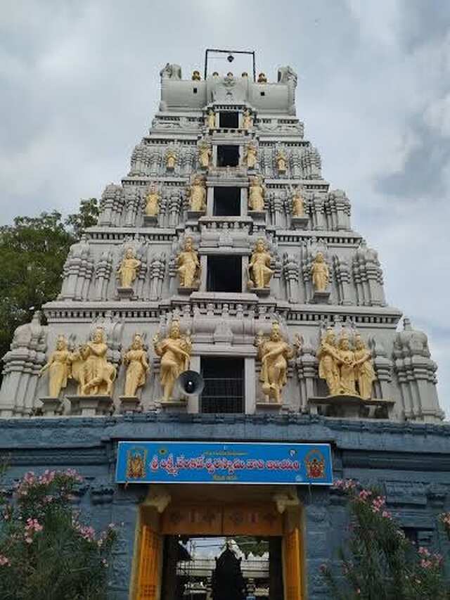 దేవుని కడపలో జీర్ణోద్ధరణ