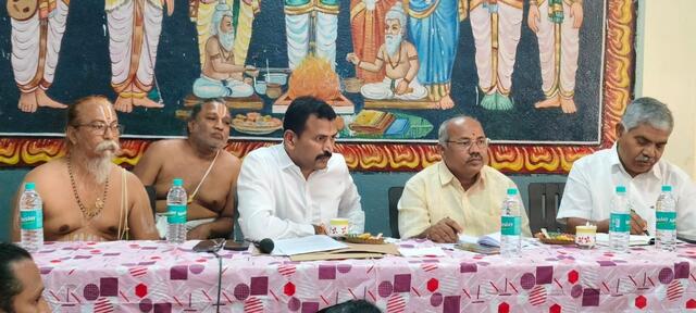 దేవుని కడప బ్రహ్మోత్సవాలపై సమీక్ష