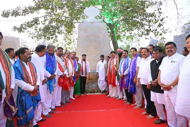 సమ్మక్క - సారలమ్మ పునరుద్ధరణ ప్రజలకు అంకితం
