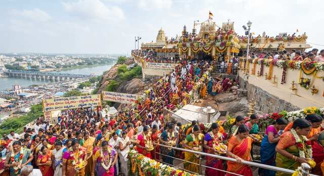 ఇంద్రకీలాద్రిపై శ్రావణ వేడుకలు!