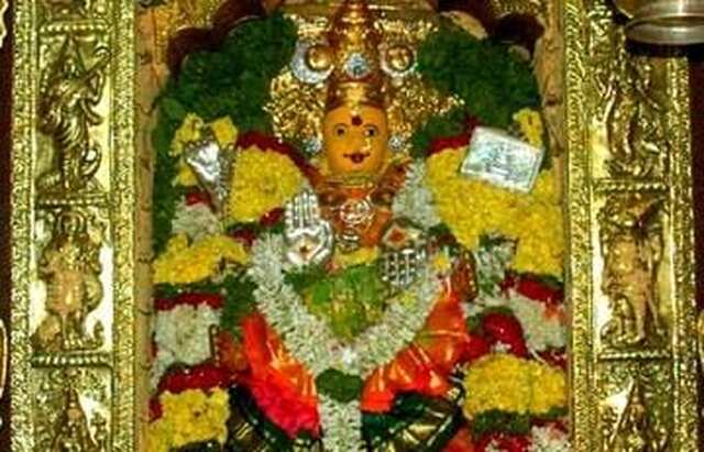 దసరాకు అమ్మవారికి పట్టువస్త్రాలు