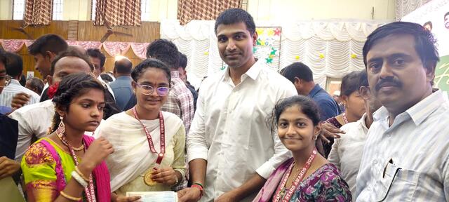 గీత గురుకులంలో షైనింగ్ స్టార్స్!