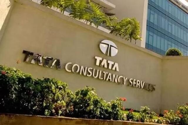 తెలంగాణలో డేటా సెంటర్.. టీసీఎస్ రెడీ