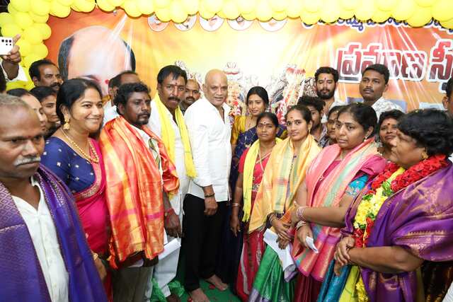 దాతల సహకారంతో ఆలయాల అభివృద్ధి