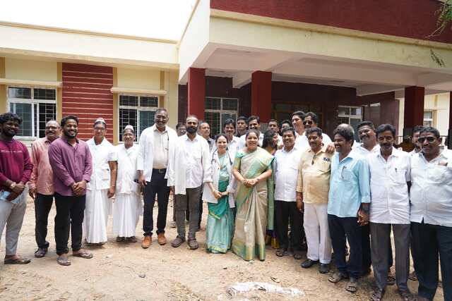 వంద పడకల ఆస్పత్రిని సందర్శించిన మంత్రి సంధ్యారాణి
