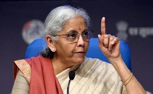 1.84 లక్షల కోట్లు బ్యాంకుల్లో..!