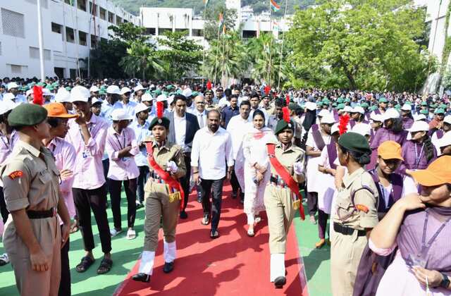 వందేమాత‌రం స్ఫూర్తితో విక‌సిత్ భార‌త్ నిర్మాణంలో భాగ‌స్వాములు కావాలి