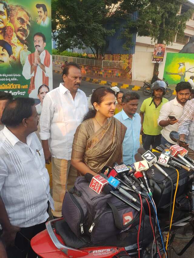 రాజకీయాల్లోకి రంగా కుమార్తె!