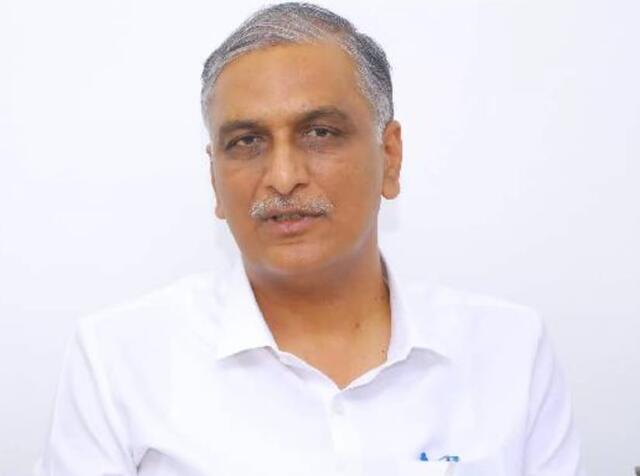 హరీష్ రావుపైనే కుట్ర జరుగుతోందా ?