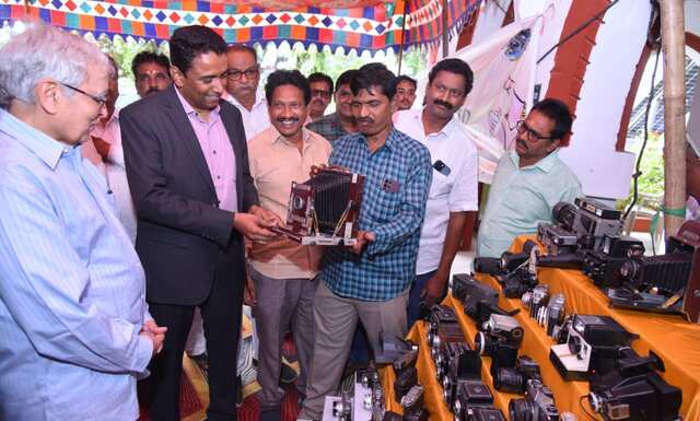 ఒక్క క్లిక్‌.. వేయి భావాల లాజిక్‌..
