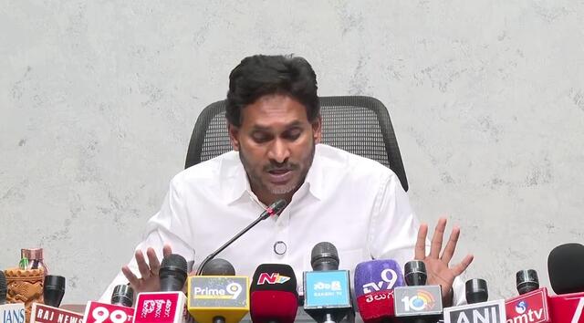 ప్రభుత్వాన్ని మూడు ప్రశ్నలడిగిన జగన్