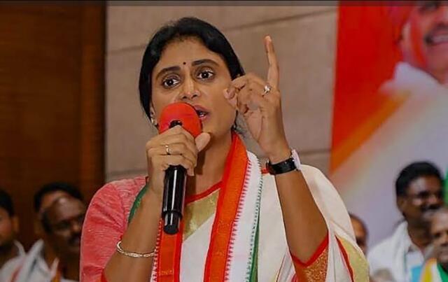 చంద్రబాబు రాక్షసుడంటూ షర్మిల తీవ్ర వ్యాఖ్యలు