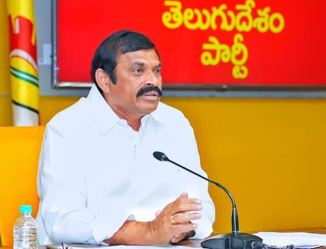టెట్ విషయంలో వైసీపీ బురదజల్లుతోంది